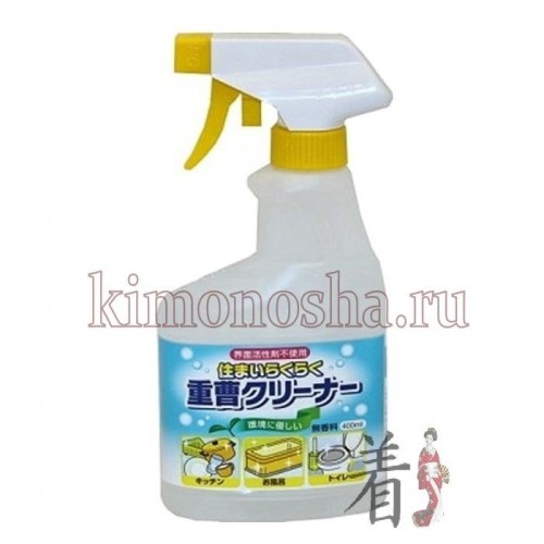 Rocket Soap Clean Spray With Soda - Чистящее средство с содой для уборки в ванной или туалетной комнатах Спрей предназначен для уборки в ванной или туалетной комнатах. Отлично справляется с загрязнениями на пластиковых, эмалированных, керамических и металлических поверхностях. Помогает также устранить неприятный запах.