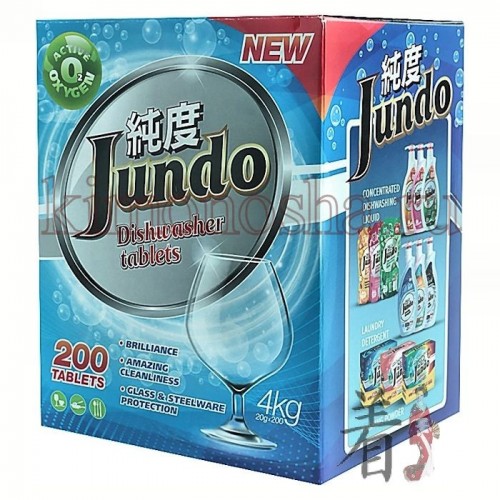 Jundo Active Oxygen Dishwasher Tablets Таблетки для посудомоечных машин с активным кислородом Инновационная формула таблеток Jundo Active Oxygen эффективно и бережно справляется с пятнами от кофе и чая, жира, пригоревшей пищи, застарелых и сложных загрязнений с первого раза. Ополаскиватель, входящий в состав, обеспечит сияние и блеск посуды, защиту от коррозии, не оставит и следа от разводов и известкового налета. Работают даже при низкой температуре. Соль в составе таблеток смягчает воду и защищает внутренние детали посудомоечной машины от накипи. Таблетки Jundo Active Oxygen при использовании нейтрализуют запахи пищи как на посуде, так и в самой посудомоечной машине.