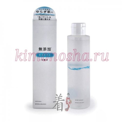 MEISHOKU REPAIR&amp;BALANCE Mild Lotion Лосьон для чувствительной кожи лица без добавок ”ВОССТАНОВЛЕНИЕ И БАЛАНС” Лосьон для чувствительной кожи лица без добавок глубоко проникает в кожу, хорошо ею воспринимается, восстанавливает кислотно-щелочной баланс, улучшает текстуру кожи и делает ее бархатистой. За счет глубокого воздействия кожа остается увлажненной долгое время. Не оставляет ощущения липкости.
3 активных комплекса:
• Восстанавливающий комплекс: поддерживает здоровье кожи за счет увлажняющих кожу 5 видов растений (моринга, баобаб, центелла азиатская, гвоздика, эвкалипт), тщательно подобранных для нежной кожи.
• Увлажняющий комплекс: NMF (натуральный увлажняющий фактор) удерживает влагу в коже, поддерживает водный баланс, благодаря чему кожа меньше склонна к высыпаниям. Делает кожу гладкой и упругой без ощущения липкости.
• Защитный комплекс: липиды, заполняющие межклеточное пространство и поддерживающие в тонусе наружный слой кожи.