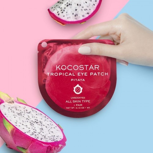 KOCOSTAR Kocostar Tropical Eye Patch (Pitaya) Single Гидрогелевые патчи для глаз Тропические фрукты (Питахайя) Гидрогелевые патчи для глаз содержат редкий ингредиент плодов Питахайи (Питайи), который также известен под названием «драконий плод». Экстракт этого плода прекрасно разглаживает кожу и борется с ее старением. Кофеин в составе тонизирует кожу и снимает отечность. Аллантоин и Алоэ Вера смягчают нежную кожу под глазами, успокаивая ее. В состав патчей входит мощный коктейль из антиоксидантов и тропических ингредиентов, таких как экстракт семян Гинкго Билоба, которые способствуют восстановлению кожи и улучшению микроциркуляции. Буквально после первого применения кожа вокруг глаз становится более гладкой, исчезают следы недосыпания, отеки и мелкие морщины. Для наилучшего результата рекомендуется поместить патчи в холодное место на 30 минут перед использованием. Компактная упаковка с 2 патчами предназначена для однократного применения, удобна для путешествий!